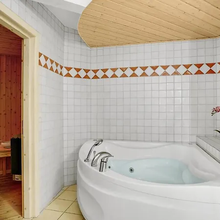 1 Bedroom Amazing In V Esbjerg
